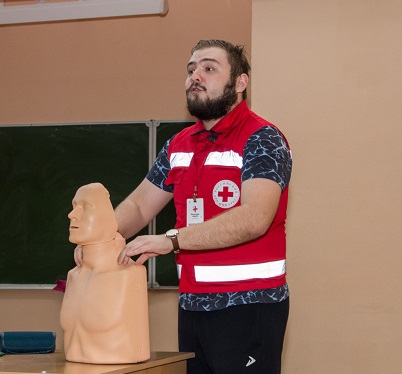 700 студентов посетили уроки первой помощи от Российского Красного Креста